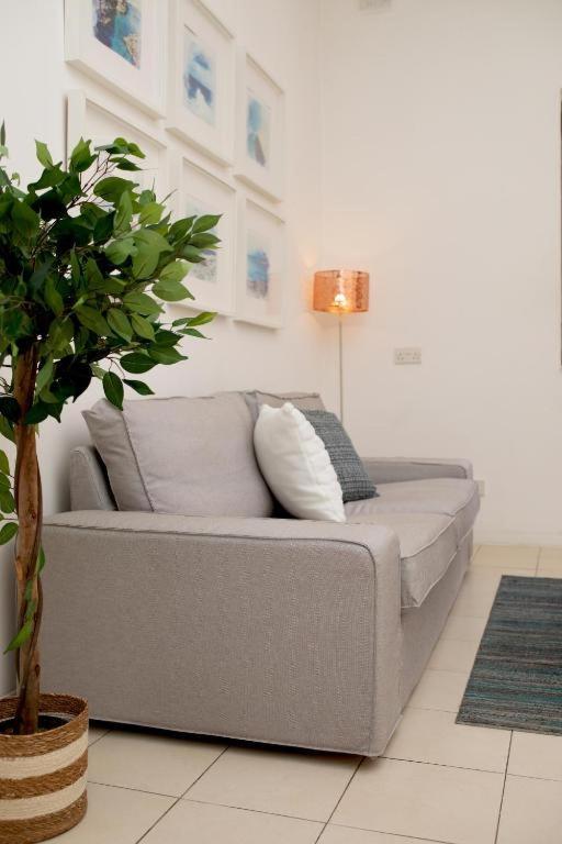 Cozy 3 Bedrooms - Near Seafront Appartamento