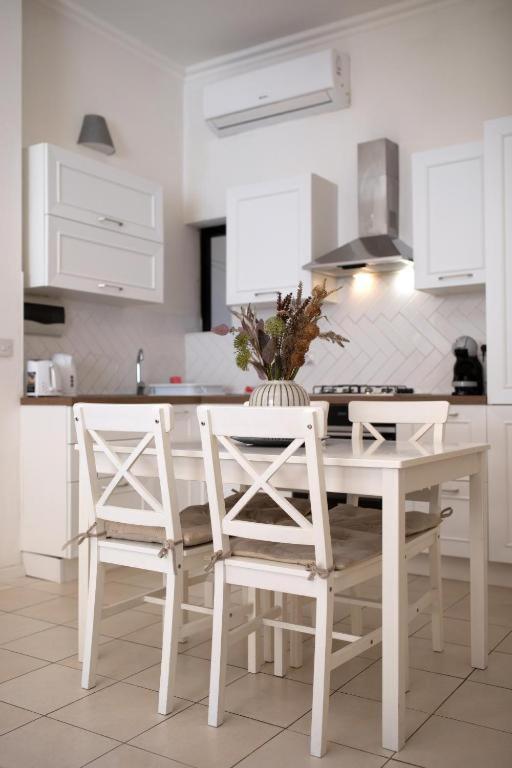 Cozy 3 Bedrooms - Near Seafront *